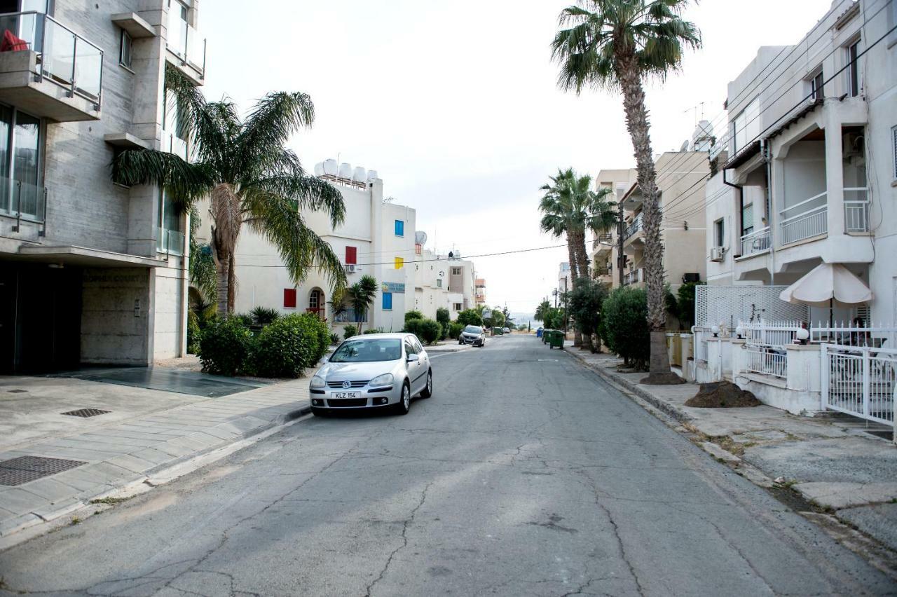 Sophia Court Apartment Larnaca Exterior foto